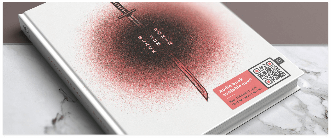 La copertina di un romanzo di fantascienza con un QR Code che contiene un estratto in formato MP3.